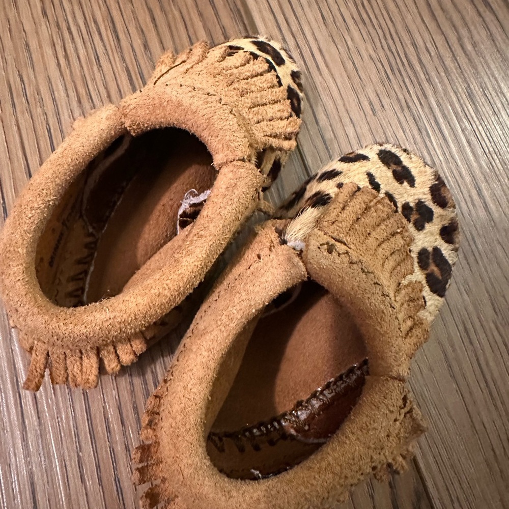 Baby size 3 Minnetonka moccasins